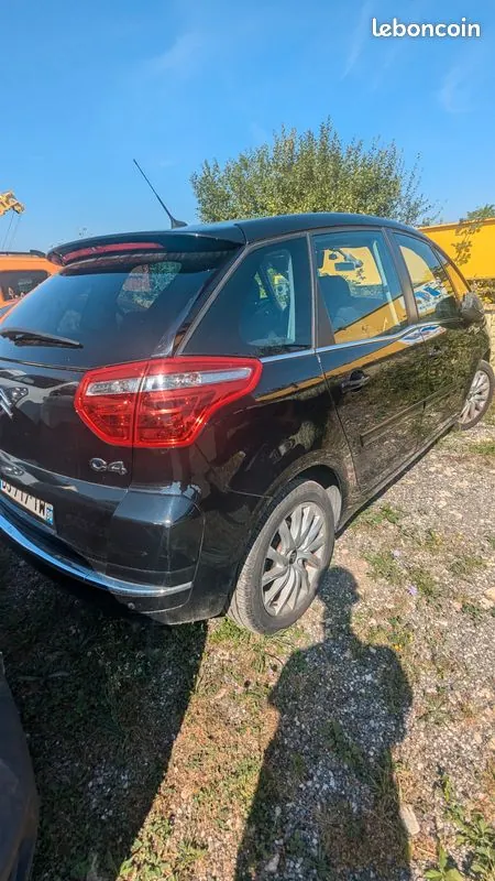Citroen C4 Picasso 2008 photo 2
