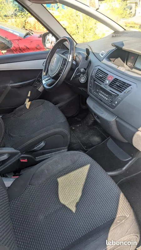 Citroen C4 Picasso 2008 photo 4