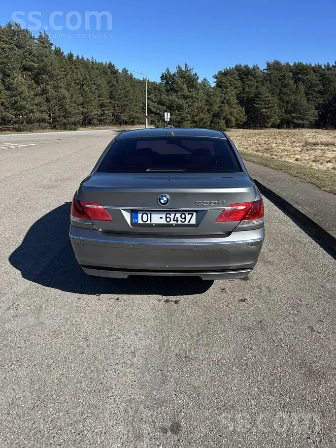BMW 730 2005 photo 3