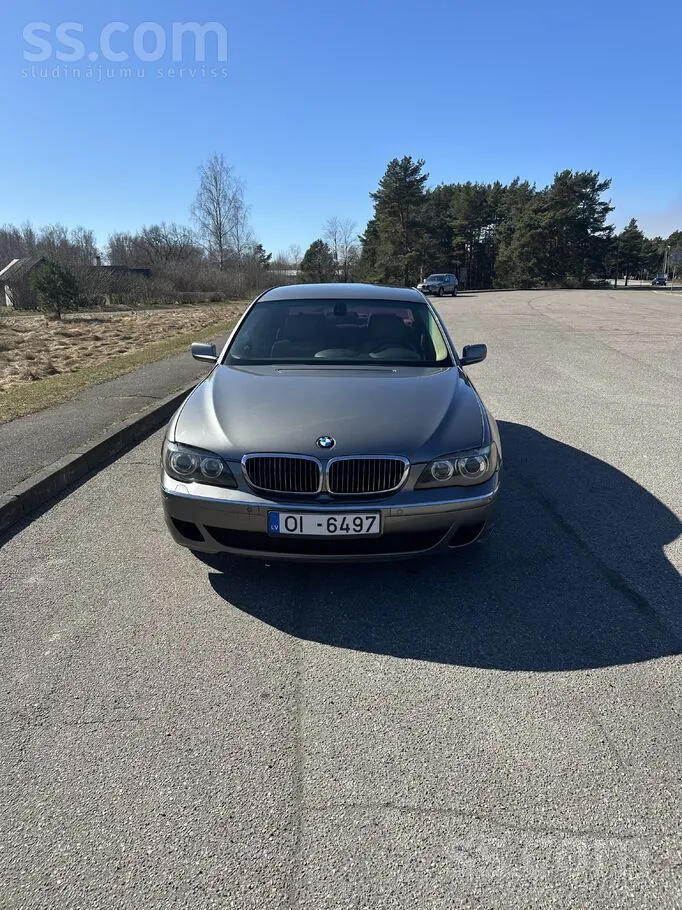 BMW 730