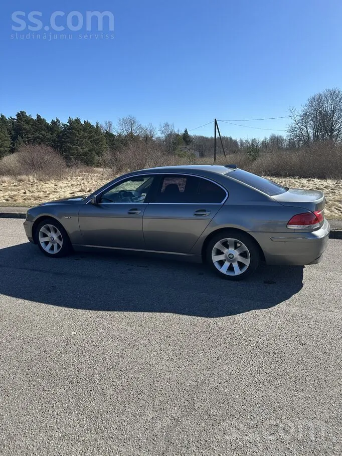 BMW 730 2005 photo 2