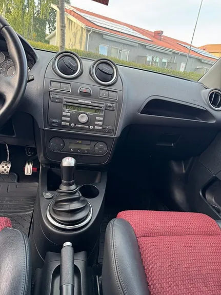 Ford Fiesta 2006 photo 5
