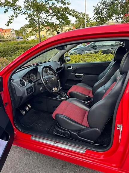 Ford Fiesta 2006 photo 4