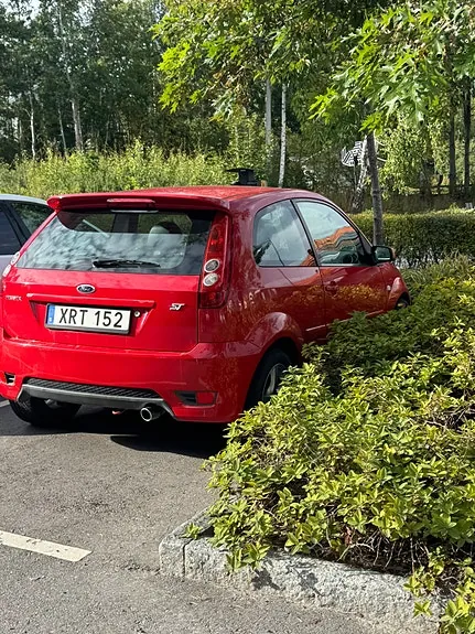 Ford Fiesta 2006 photo 2