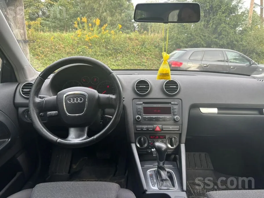Audi A3 2009 photo 2