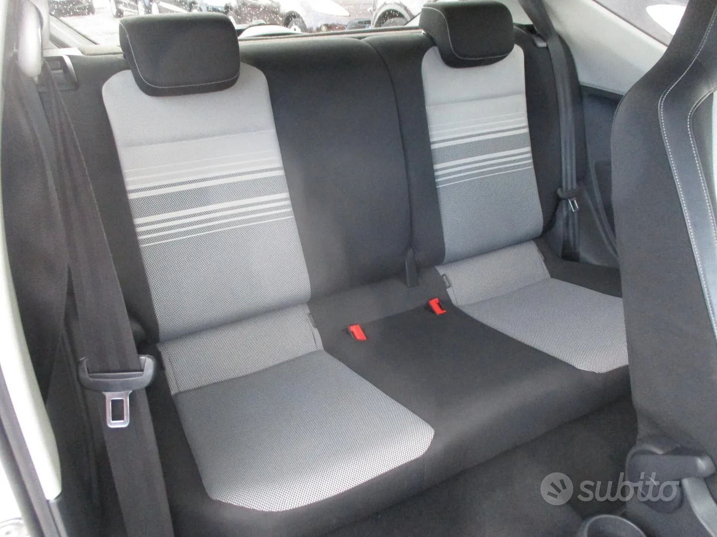 Volkswagen Up 2012 photo 5