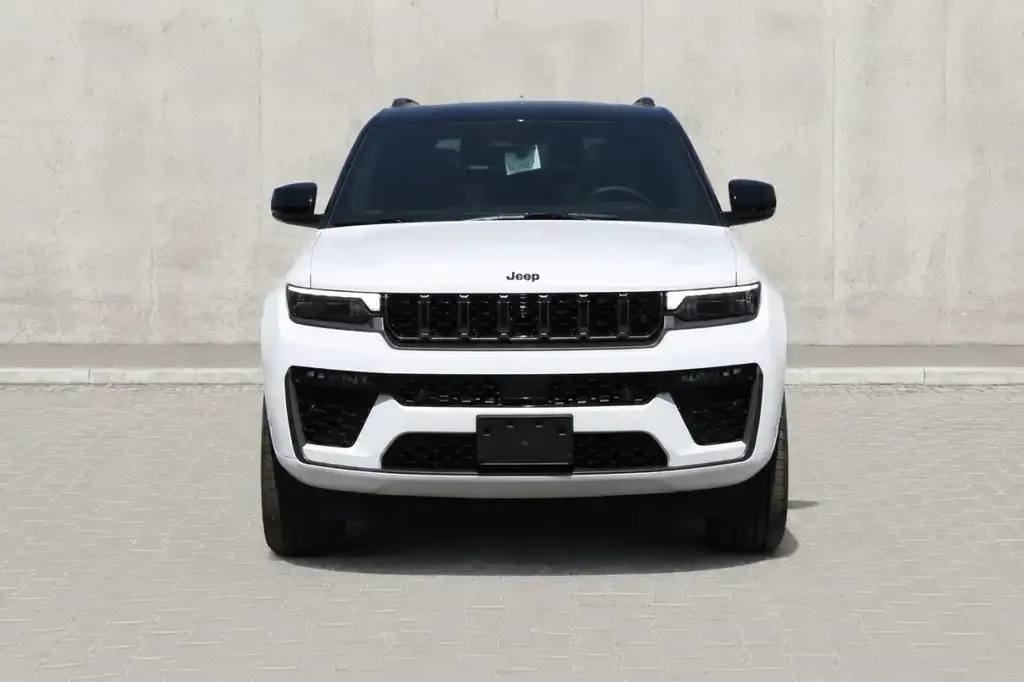 Jeep Grand Cherokee 2026 photo 2
