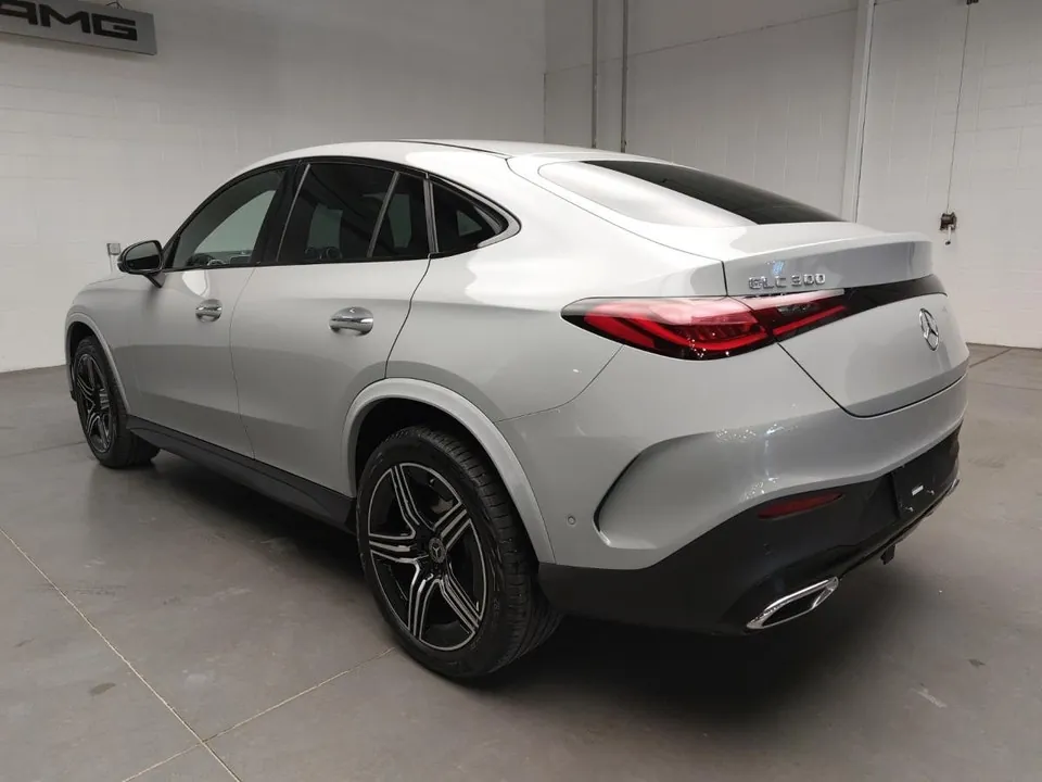 Mercedes-Benz Glc 300 2026 photo 3