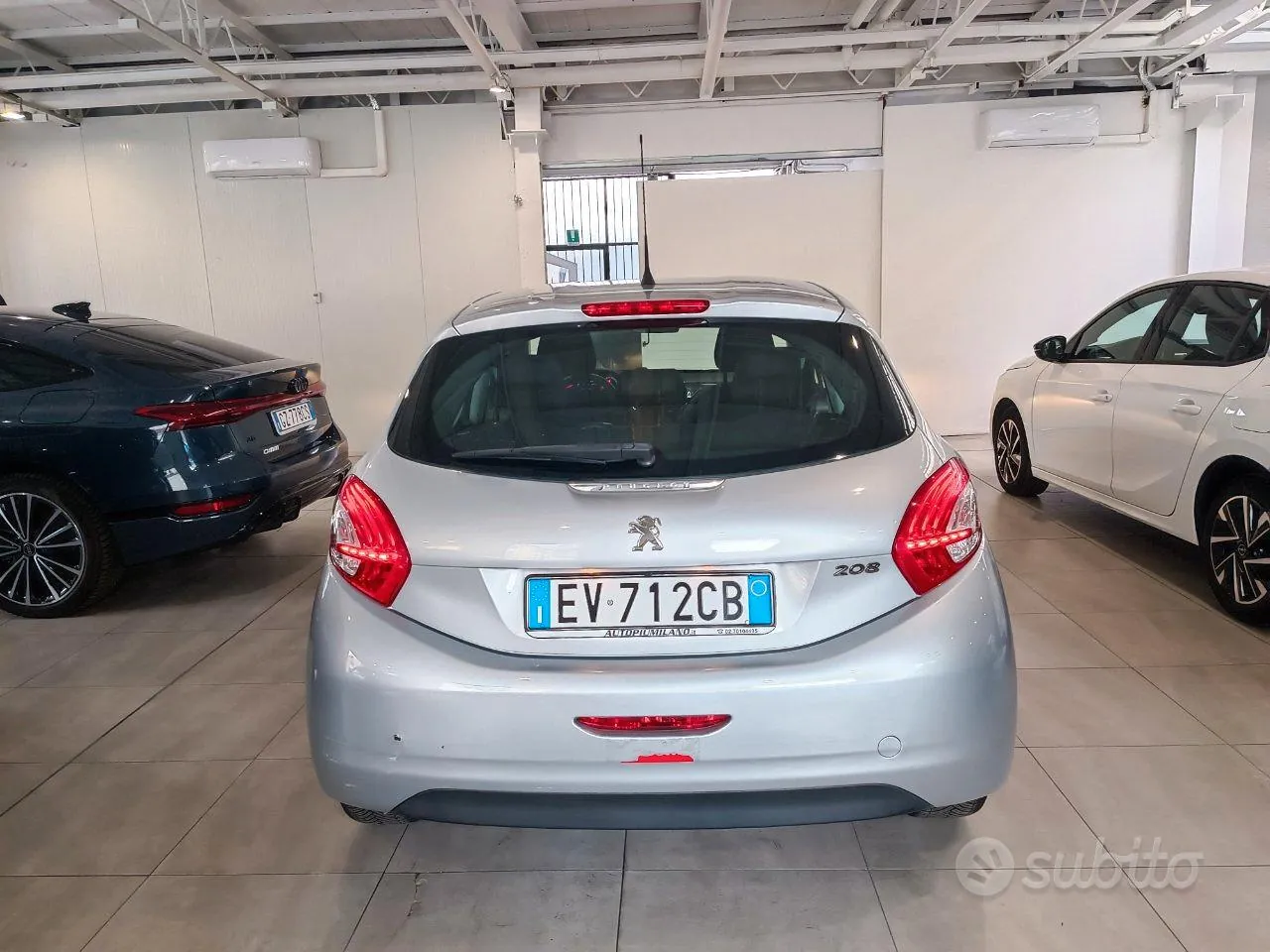 Peugeot 208 2014 photo 5