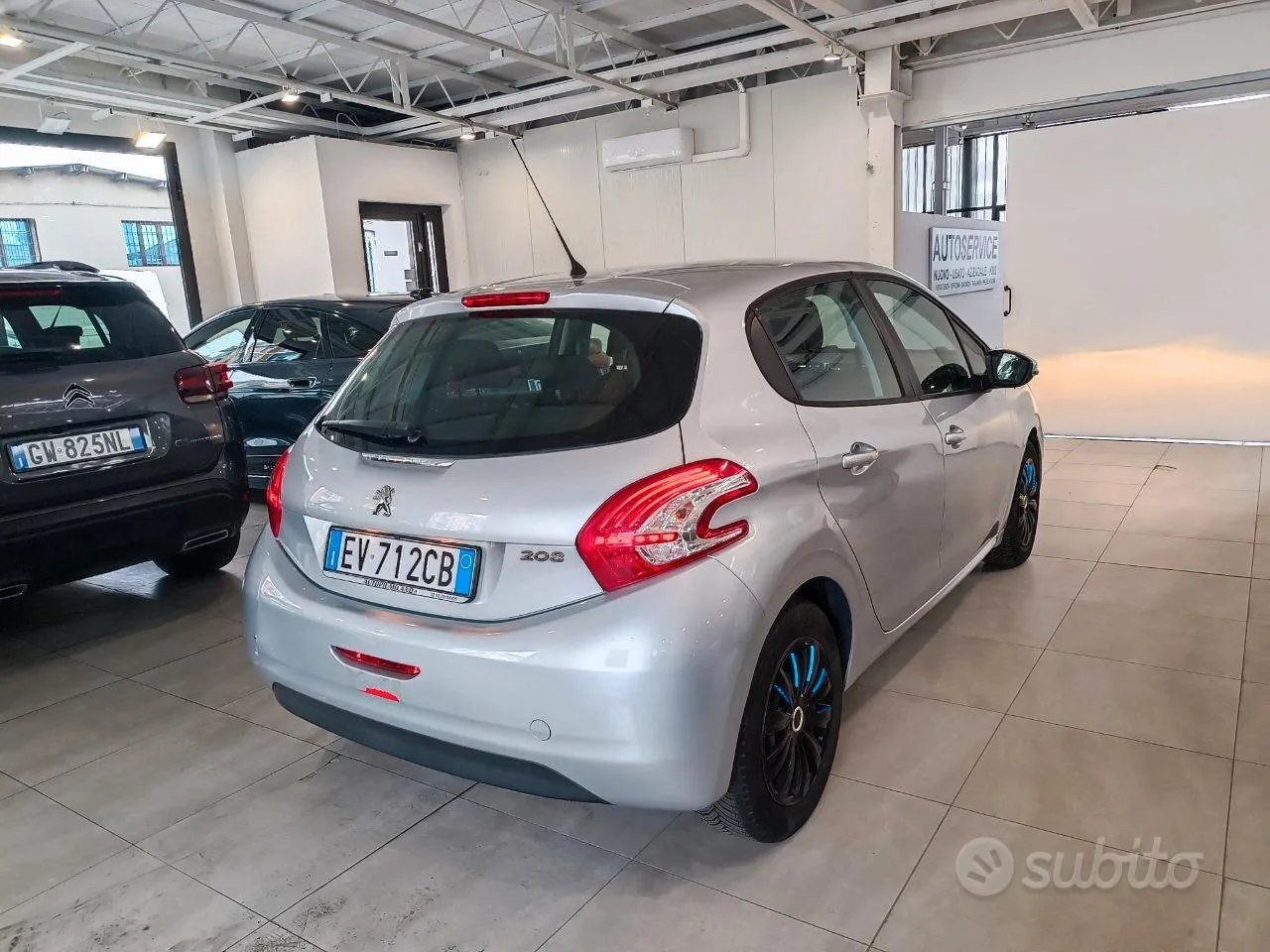 Peugeot 208 2014 photo 4