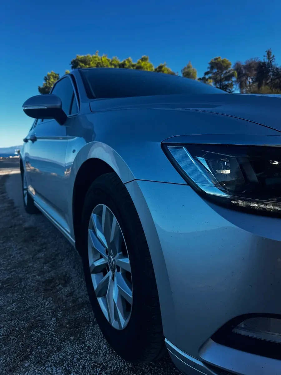 Volkswagen Passat 2016 photo 2