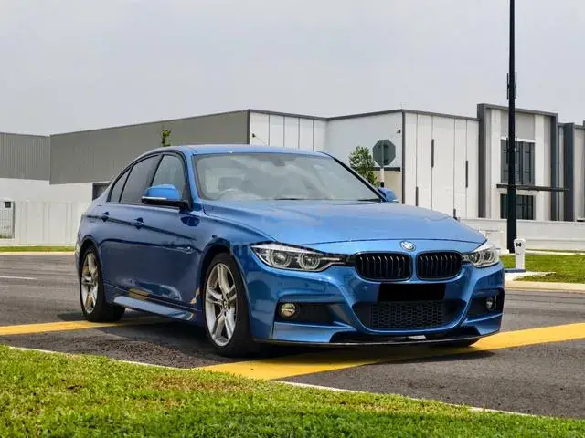 BMW 320I
