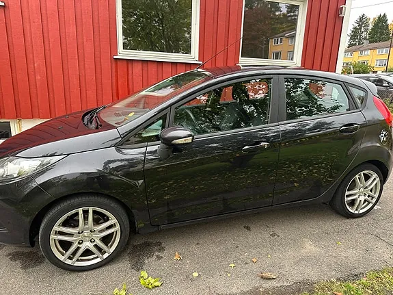 Ford Fiesta 2009 photo 4
