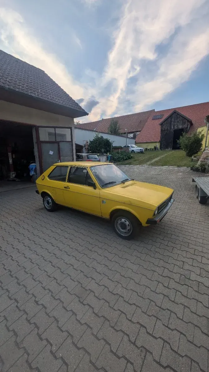 Audi Audi 50 Typ 86 1975 photo 2