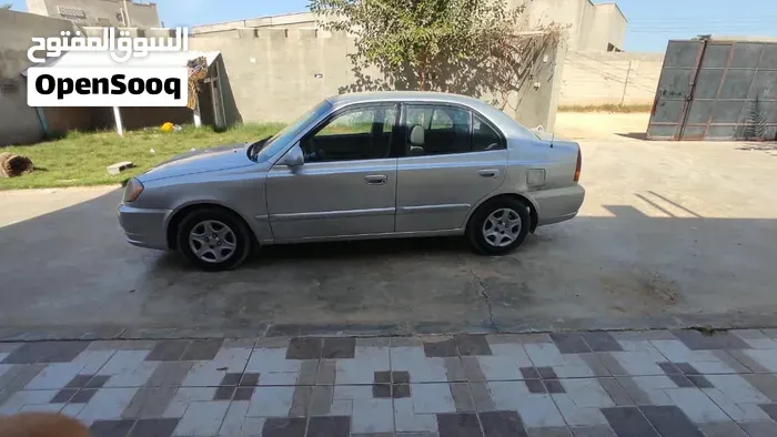 Hyundai Verna 2005 photo 3