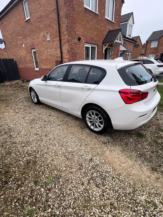 BMW 1 Series 2019 photo 2
