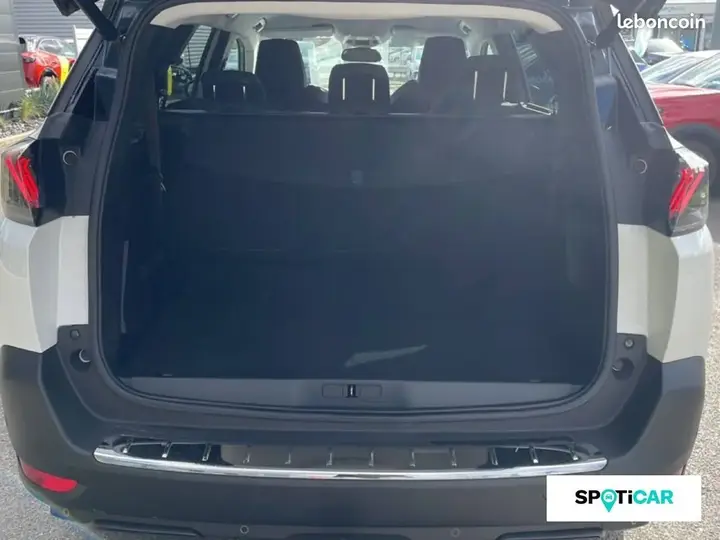 Peugeot 5008 2021 photo 5