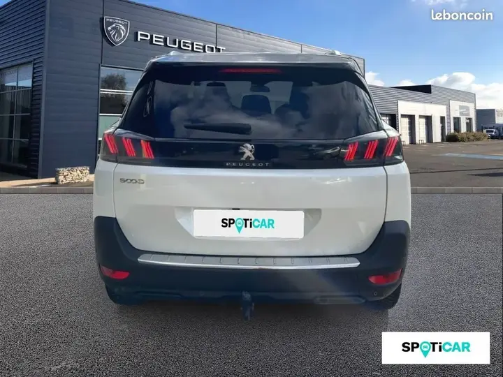 Peugeot 5008 2021 photo 4