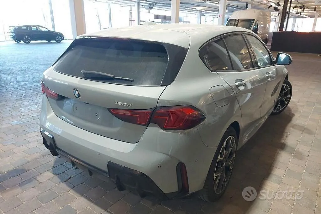 BMW 120D 2025 photo 4