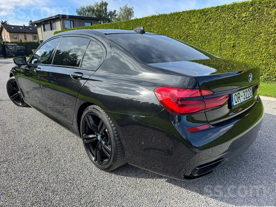 BMW 730 2016 photo 4