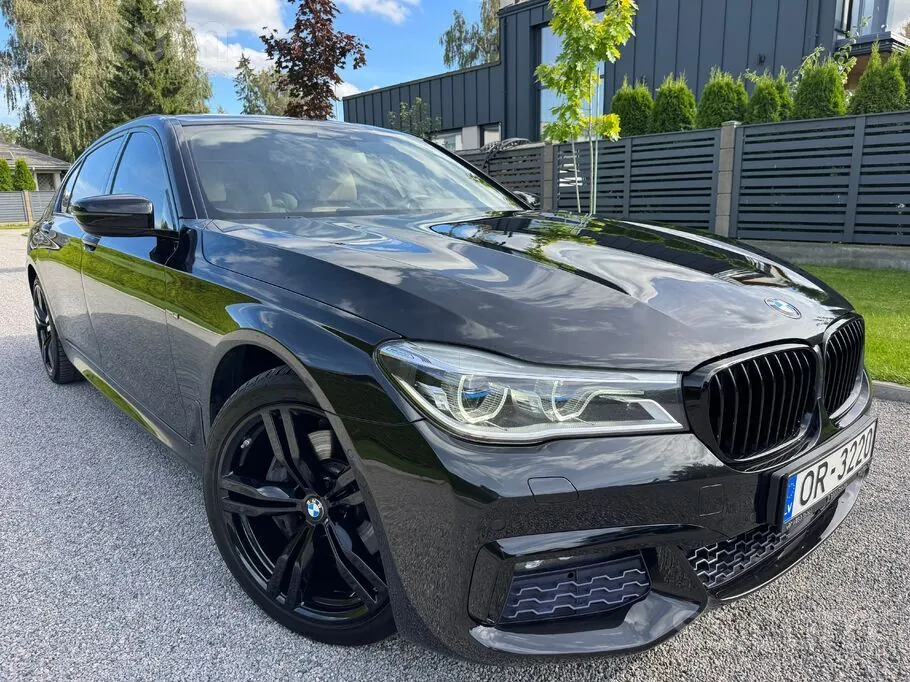 BMW 730 2016 photo 2