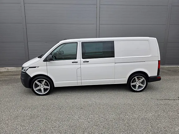 Volkswagen Transporter 2021 photo 3