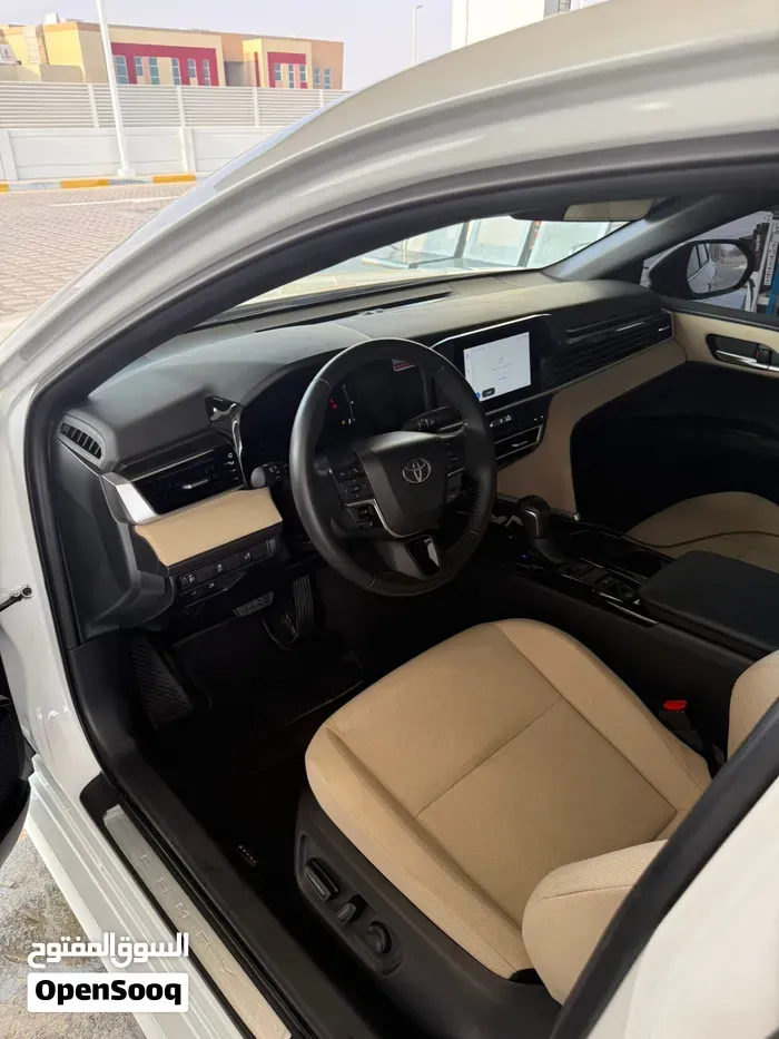 Toyota Camry 2025 photo 3