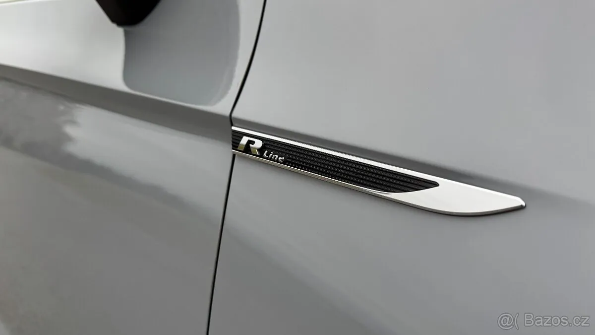 Volkswagen Passat 2022 photo 3