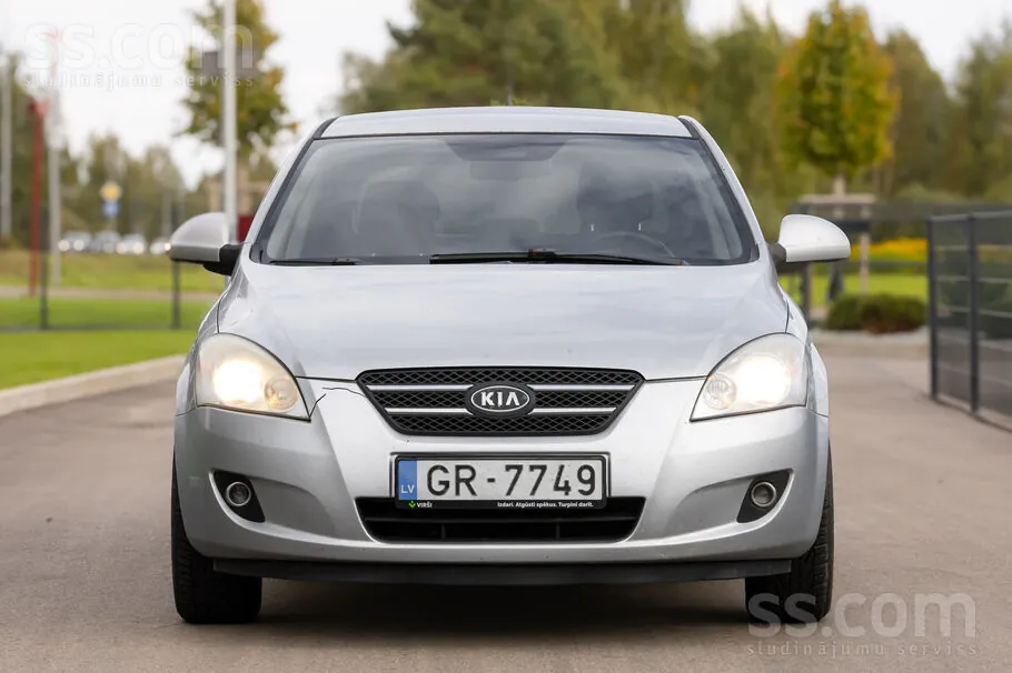 Kia Ceed 2007 photo 2