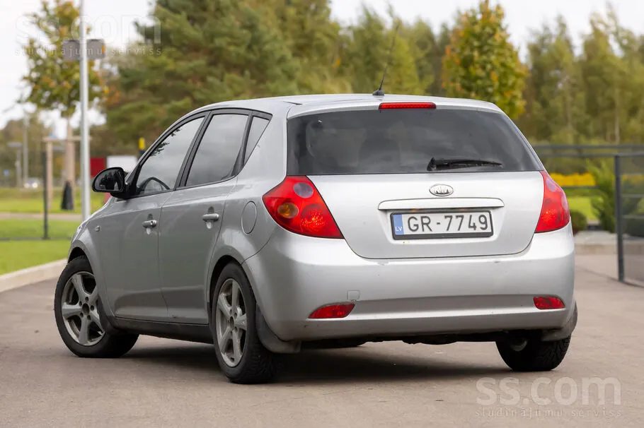 Kia Ceed 2007 photo 4