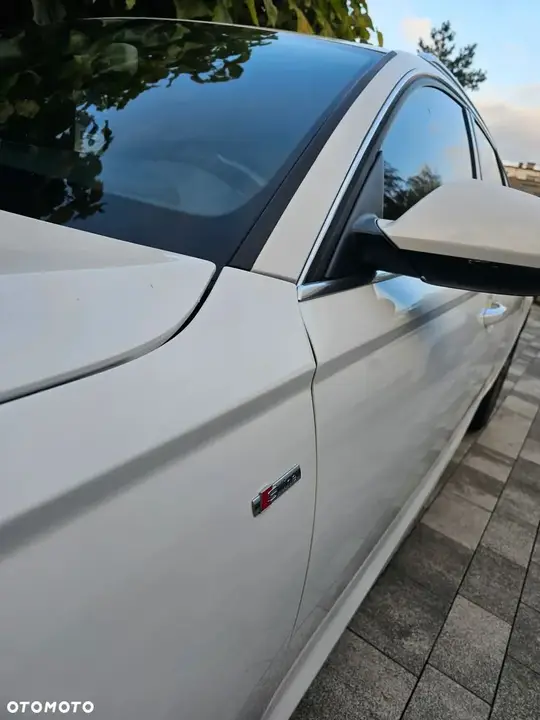 Audi A6 Avant 2013 photo 2