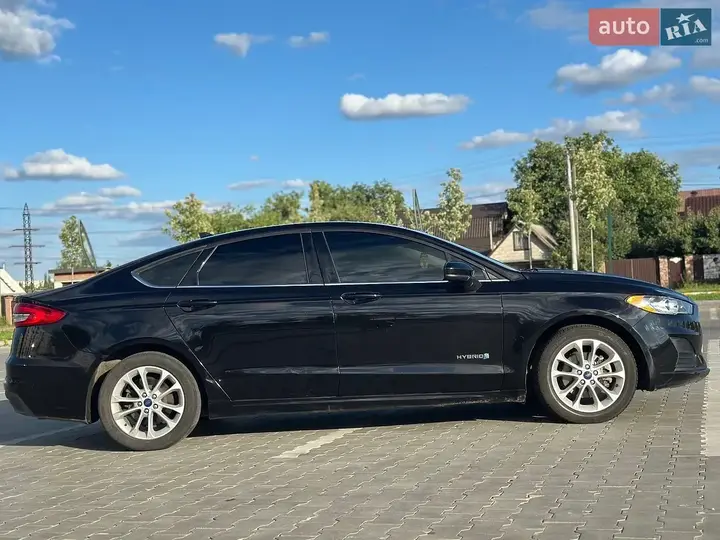 Ford Fusion 2019 photo 5