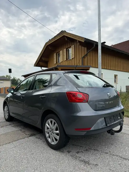 Seat Ibiza 2015 photo 3