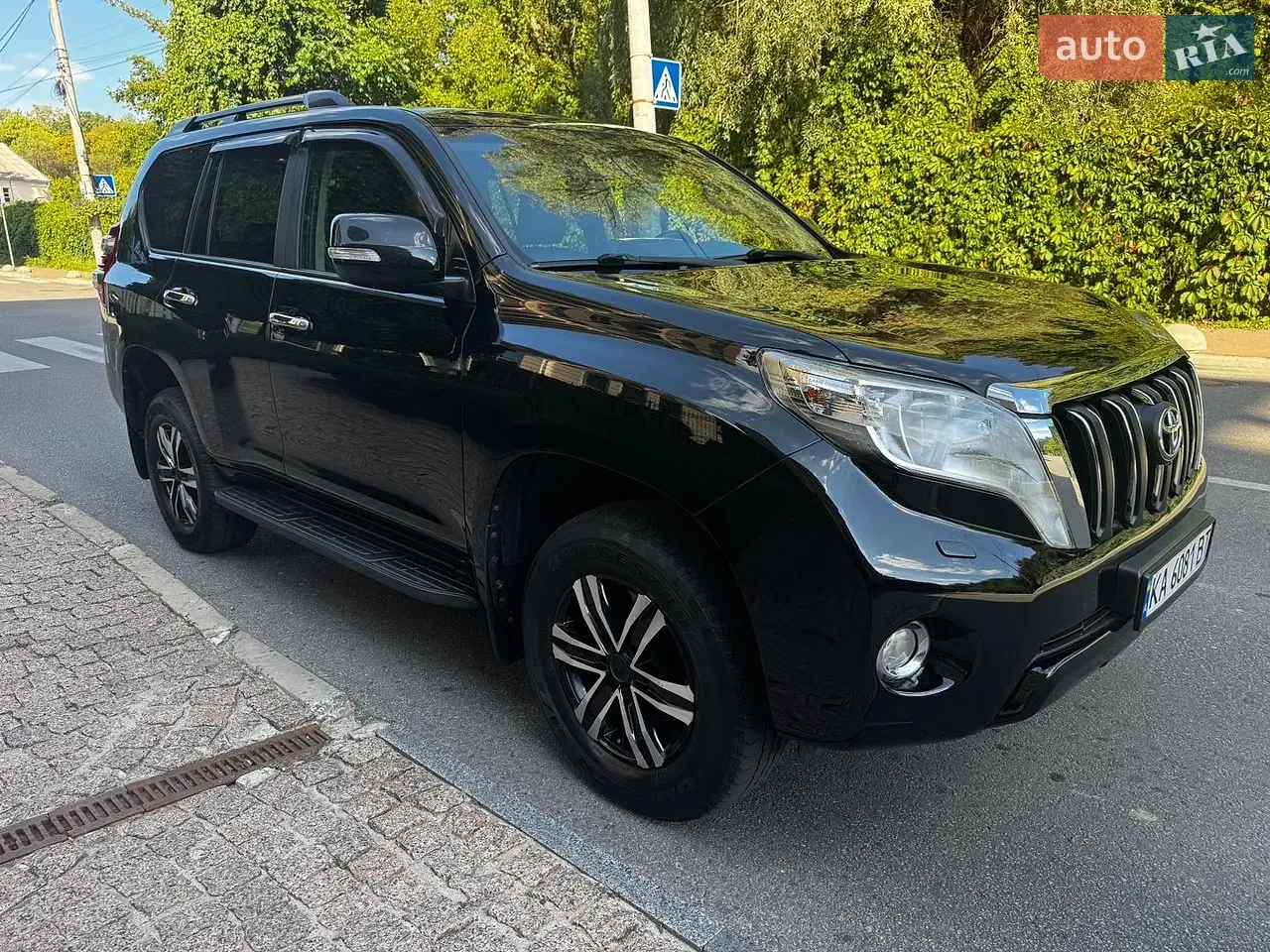 Toyota Land Cruiser Prado 2017 photo 3