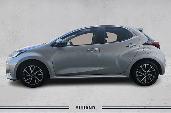 Toyota Yaris 2022 photo 2