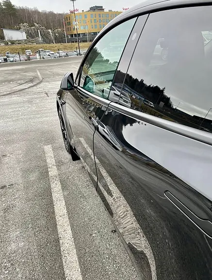 Tesla Model Y 2022 photo 4
