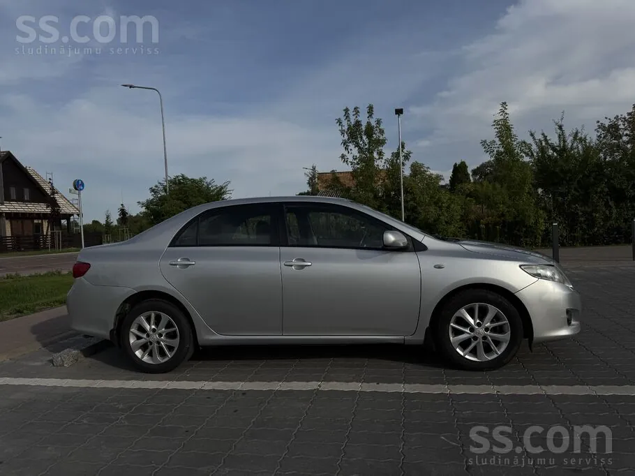 Toyota Corolla 2009 photo 3