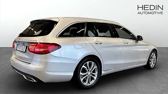 Mercedes-Benz C 220 2015 photo 2