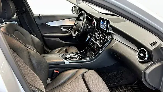 Mercedes-Benz C 220 2015 photo 3