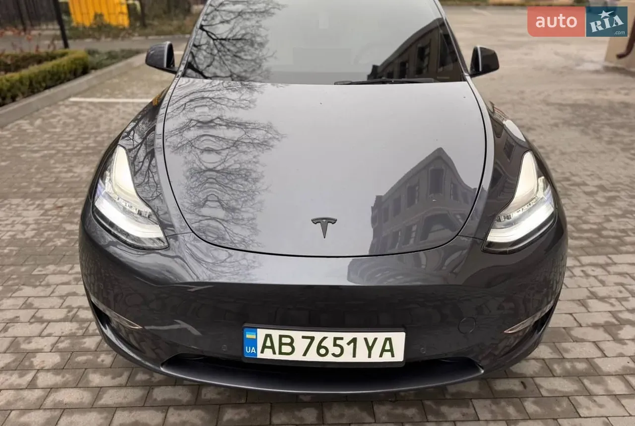 Tesla Model Y 2021 photo 2