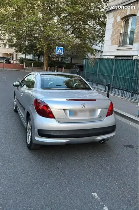 Peugeot 207 2008 photo 3