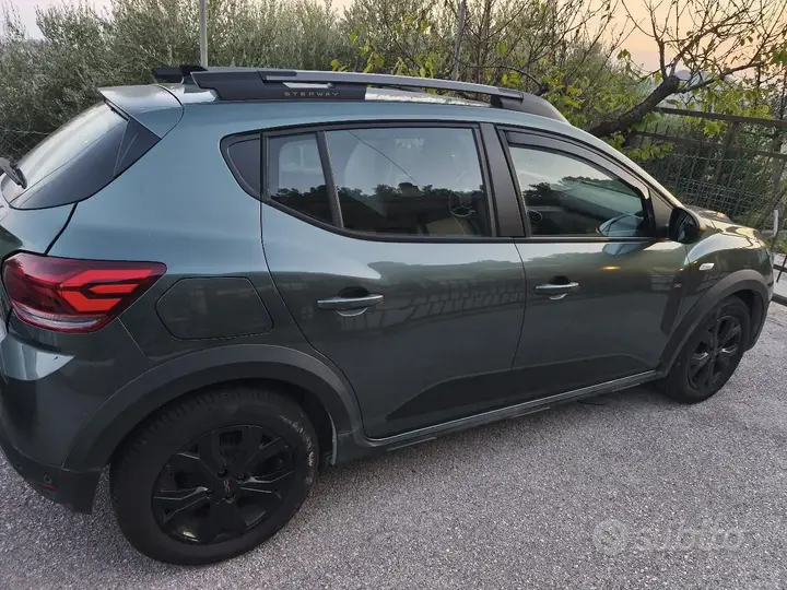 Dacia Sandero 2023 photo 2