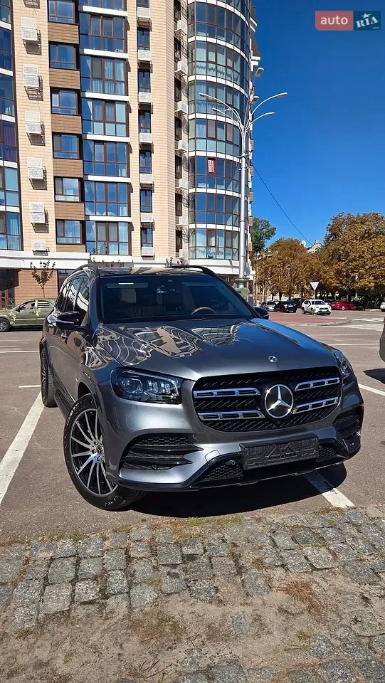 Mercedes-Benz Gls-Class 2022 photo 4