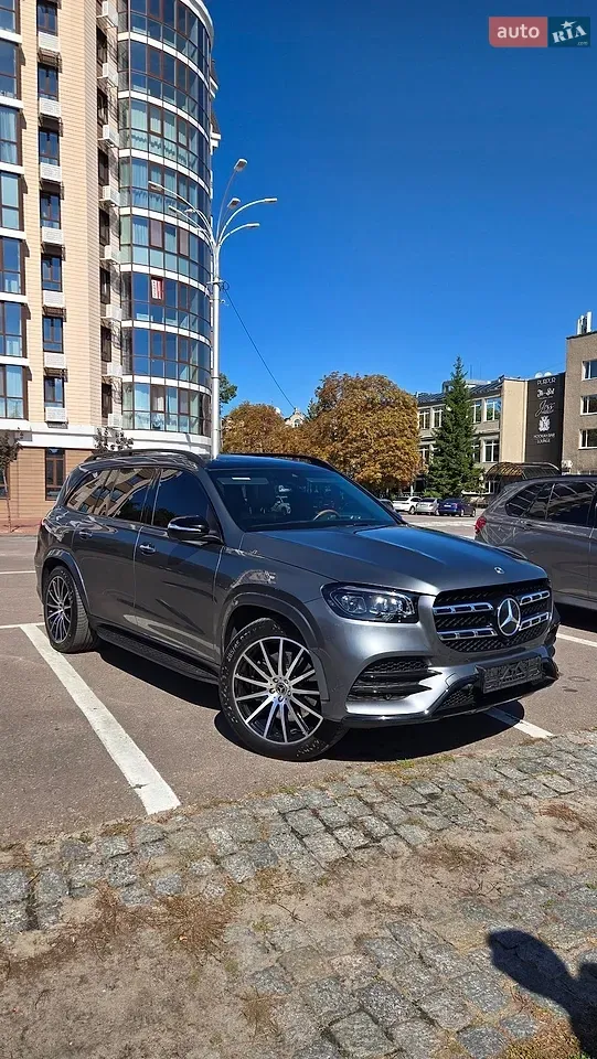 Mercedes-Benz Gls-Class 2022 photo 3