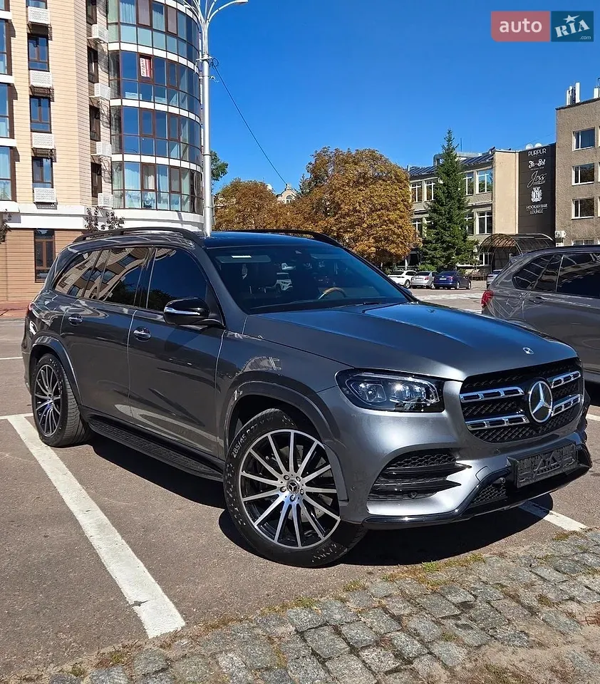Mercedes-Benz Gls-Class 2022 photo 2