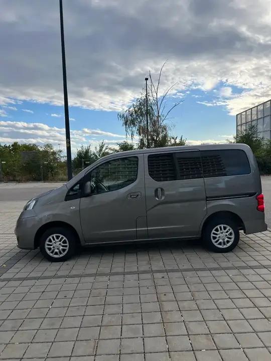 Nissan Nv200 2012 photo 2