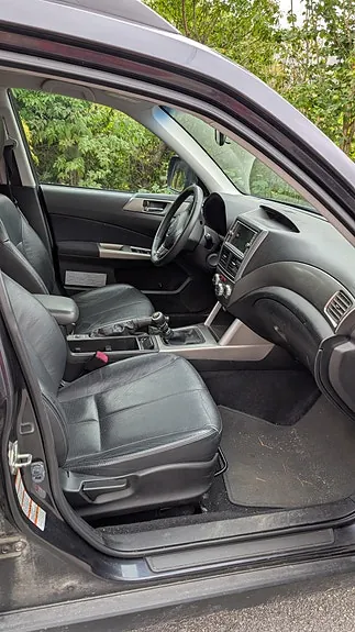 Subaru Forester 2010 photo 3