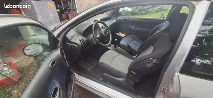 Peugeot 206 2000 photo 3