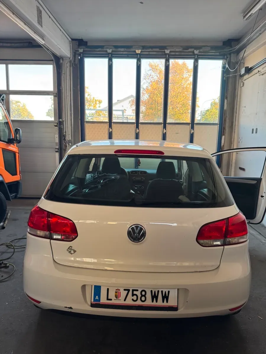 Volkswagen Golf 2009 photo 2