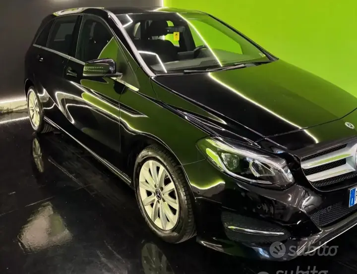 Mercedes-Benz B-Class 2018 photo 2